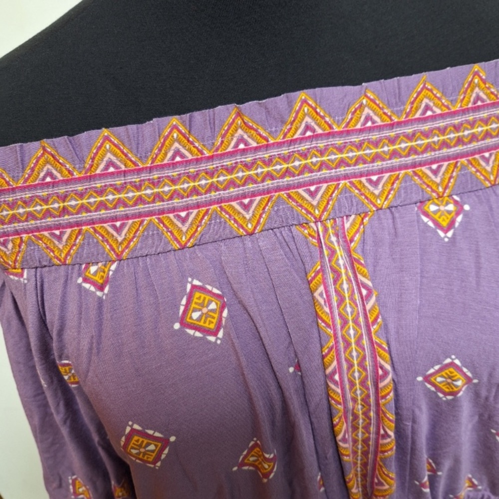 Colleen Lopez NWOT OTS Off-The-Shoulder-Smocked Neck Printed Peplum Top - Picture 4 of 8